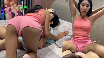Kakak Tiri Yang Hot Memuaskan Keinginanku, Dia Malah Mengizinkanku Merekamnya Juga!!