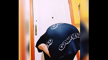 Rutinitas Harian Seksi Gadis Berhijab, Bokong Besar Dan Montok (video 1)