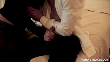 Ella Knox, Remaja Muslim Tiri Yang Seksi, Balas Dendam Pada Ibu Tirinya Dengan Menggoda Ayah Tirinya