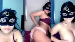 Menggoda Ranum Payudara Montok Puput Yang Menggila Di Media Sosial