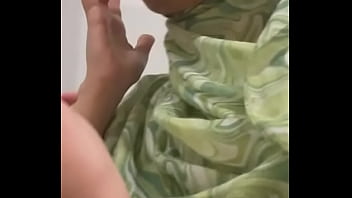 Kecantikan Tersembunyi Di Balik Hijab