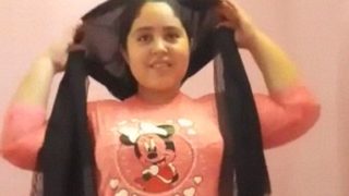 Curvy Pakistani Temptress Unzips Her Desires