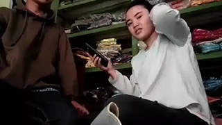 Goyang Ranjang Di Balik Kasir