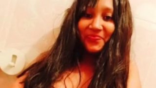 Pertunjukan Telanjang Seksi Si Gadis Panas Bangla Untuk Suaminya