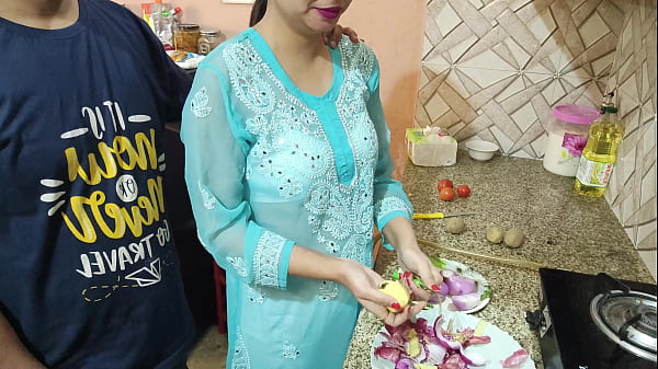 Desi Bhabhi Pemalu Digoyang Ganas Oleh Adik Ipar Yang Nafsu