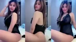 Uting Mamamia Tembus Pandang, Lingerie Seksi Menggoda