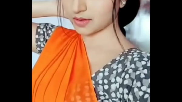 Tubuh Tamil Yang Menggoda Di Ranjang