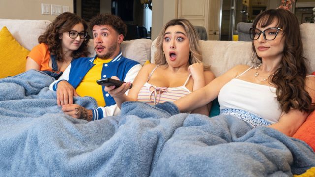 Brazzers – Ketahuan! – Koleksi Terpanas Saat Digangguin