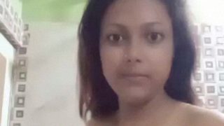 Nonton Video Selfie Mandi Cewek Desi Seksi Bikin Makin Pengen!