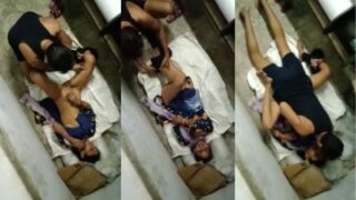 Pria India Ngentot Cewek Kantoran Di Ruang Pers