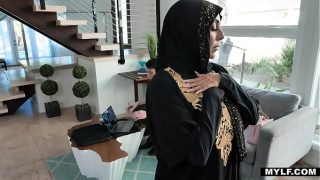 Kylie Kingston Selalu Takut Mengakui Hasrat Terlarangnya, Padahal Tubuhnya Meronta-ronta Ingin Dicemari Dosa.
