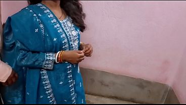 Desi Pembantu India Lagi Dihajar Kontol Majikan, Pertama Kali Ngentot Kasar, Memek Sempitnya Digenjot Habis-habisan