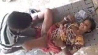 Bini Orang Lokal Jebakan Madu, Siap Digoyang Di Ranjang.