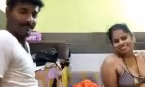 Tonton Video Mesum Tetangga Desi Beneran