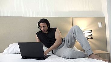 Tetangga Hindu Ku Tergila-gila Sama Pantat Latin Colombia Ku, Dia Nusuk Pakai Kontol Besar Sampai Crot Di Dalam!