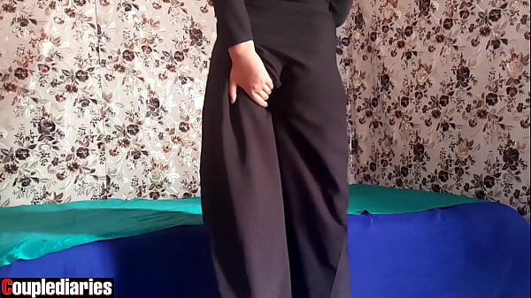 Istri Hijab Arab Lagi Sange, Manggil Selingkuhan Buat Main.