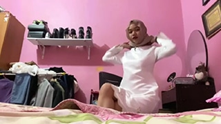 Clara Pamer Memek Hijabers Lagi Sange Pengen Digojlok