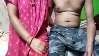 Pembantu Ngewe Majikan Pelacurnya Di Video Seks Tante