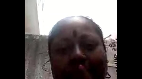 Ibu India Yang Bikin Nafsu, Siap Digoda Di Setiap Sudut.