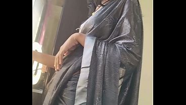 Shivani Bhabhi Ngewe Brutal Sama Temen Suami, Crot Di Dalem.