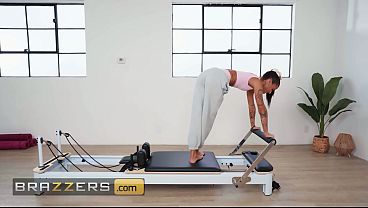 Brazzers – Ryan Reid Ngebut Ngeganggu, Memek Sempitnya Dirobek Sama Victor Ray Pas Fitness
