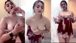 Zara Remas-remas Tetek Basah, Nafasnya Makin Berat.