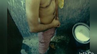 Bhabhi Ngintip Adik Ipar Lagi Coli Di Kamar Mandi, Langsung Gregetan Dan Pengen Digebukin.