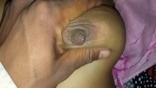 Video Mesum Desi India: Ibu Menyusui Digenjot Pacar
